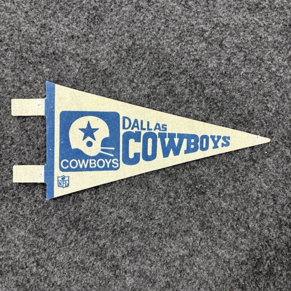 Vintage Dallas Cowboys Mini Pennant 7” NFL Football